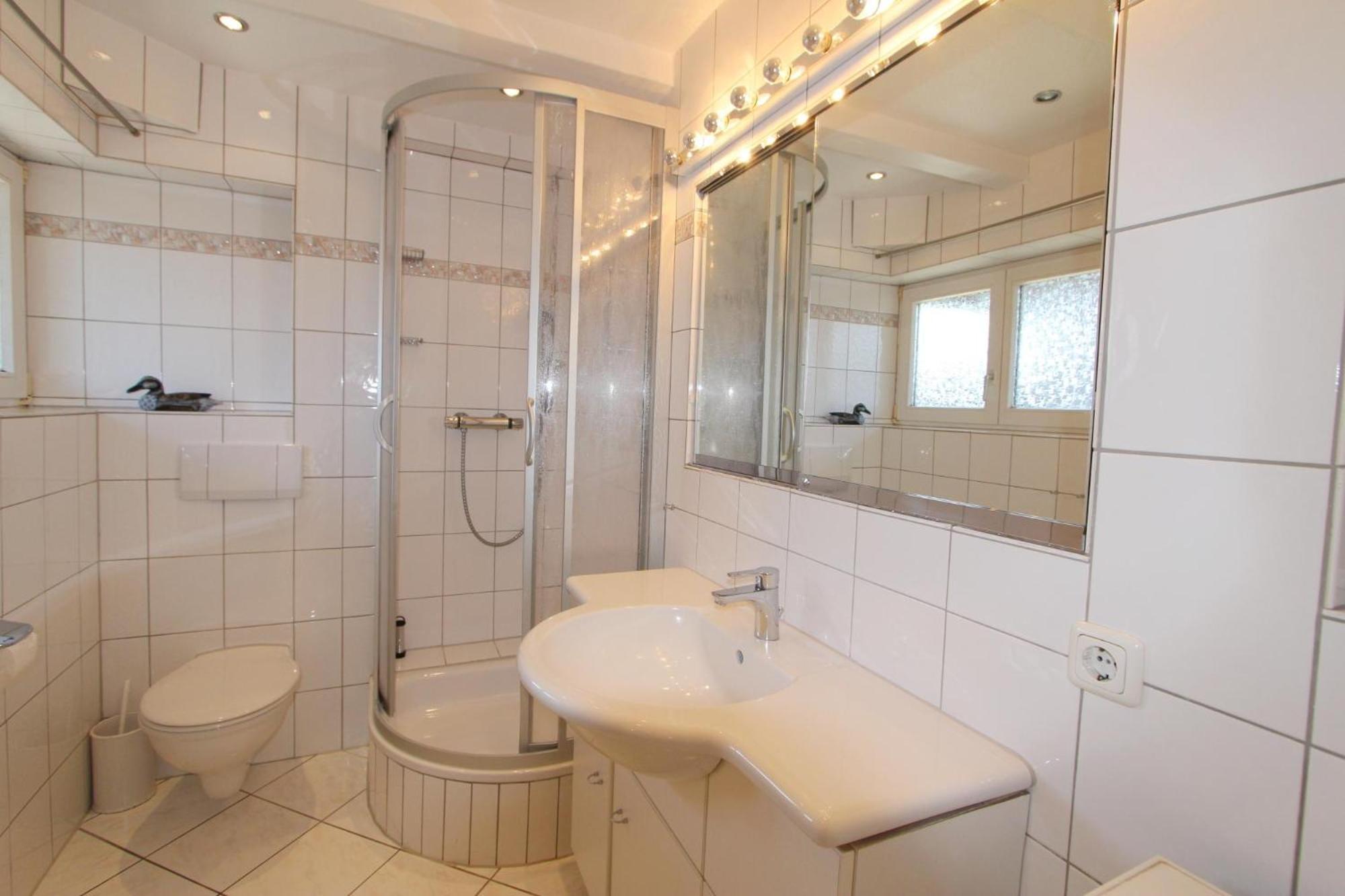 Residenz Nikolas- Grenzweg 12, App 2 Ferienhaus Wenningstedt-Braderup